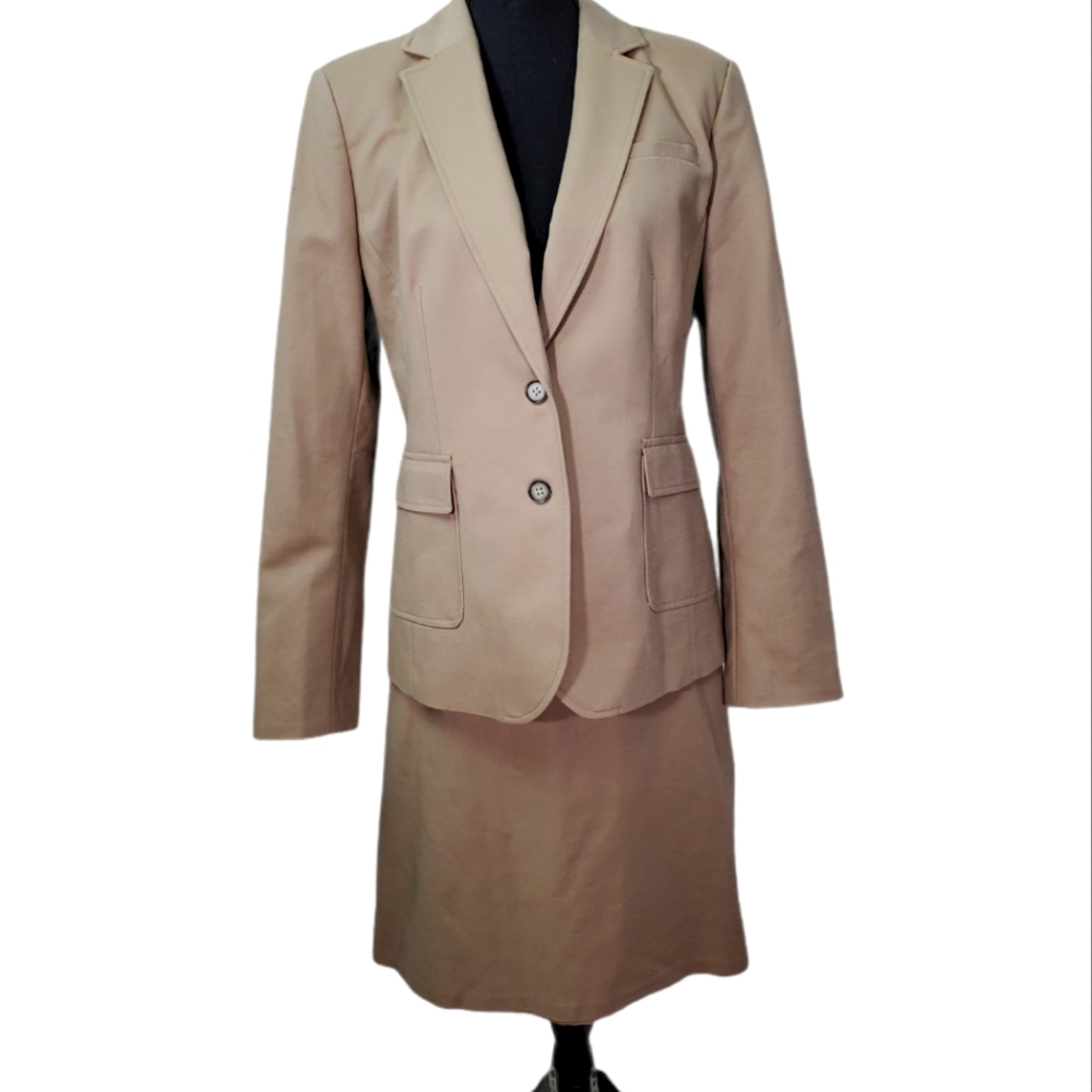 *Reserved* Banana Republic Tan Suit Set Size 14